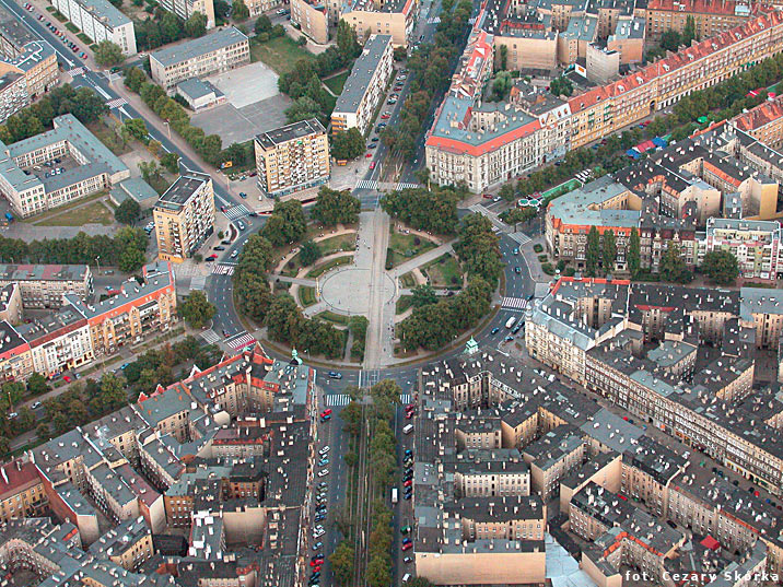 город